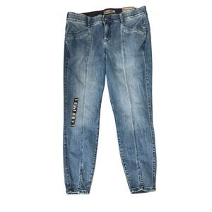 Torrid Bombshell Skinny Jeans Size 18